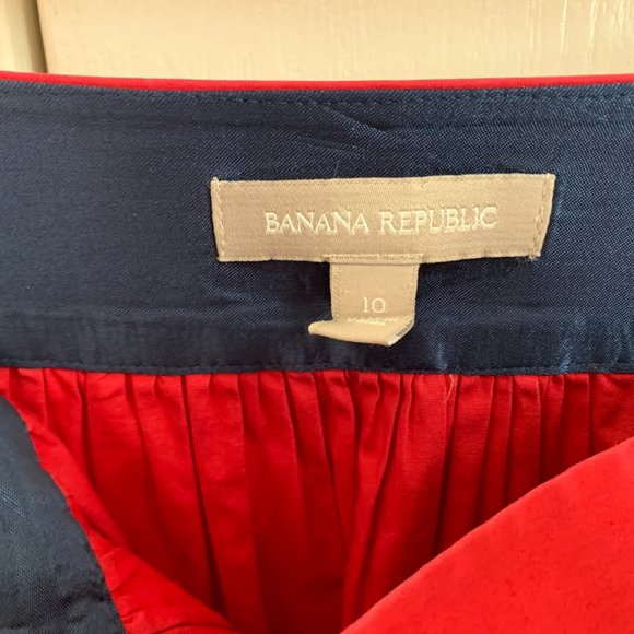 BANANA REPUBLIC cherry red mini skirt, size 10, EUC - Picture 4 of 5